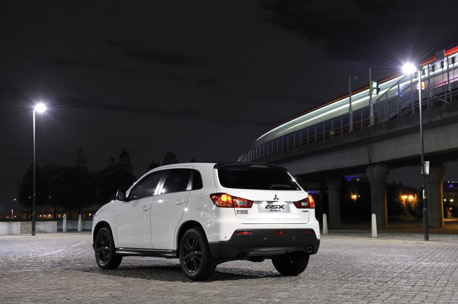  Mitsubishi ASX Black 2011 года  (UK) (фото 73 из 109)